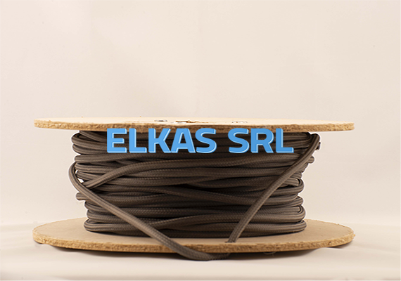 Nuestros cables cuentan con certificación. Además cuentan con un proceso de pegado que evita que se despelucen en su armado.